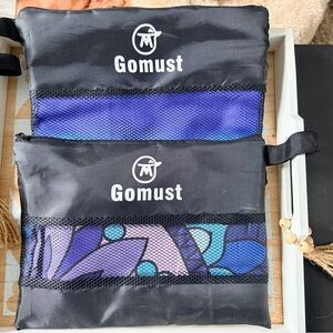 Gomust 2 pack microfiber towels NWOT